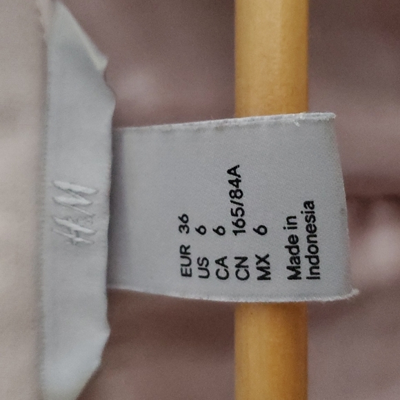 H&M dress - Picture 3 of 5